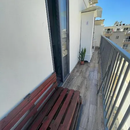 شقة Industrial Cozy In Bugibba, Prime Location خليج سانت بول