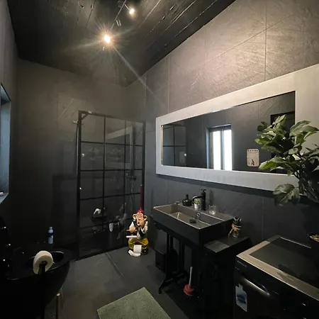 Apartment Industrial Cozy In Bugibba, Prime Location *