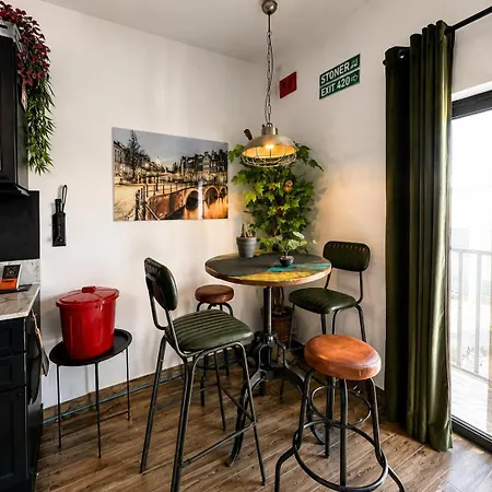 Industrial Cozy In Bugibba, Prime Location