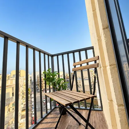 Apartment Industrial Cozy In Bugibba, Prime Location
