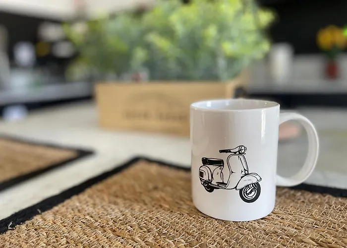 Industrial Cozy In Bugibba, Prime Location