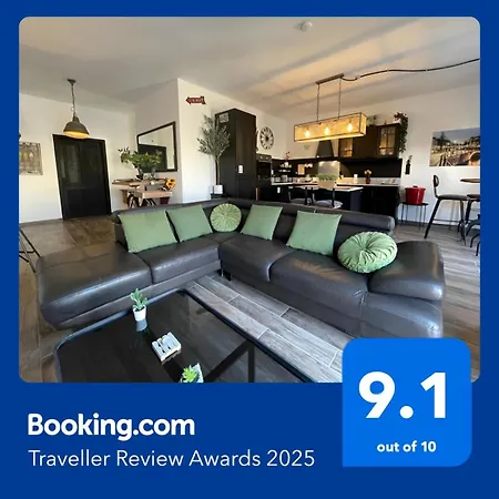Appartement Industrial Charm Apt, Prime Location San Pawl il-Baħar